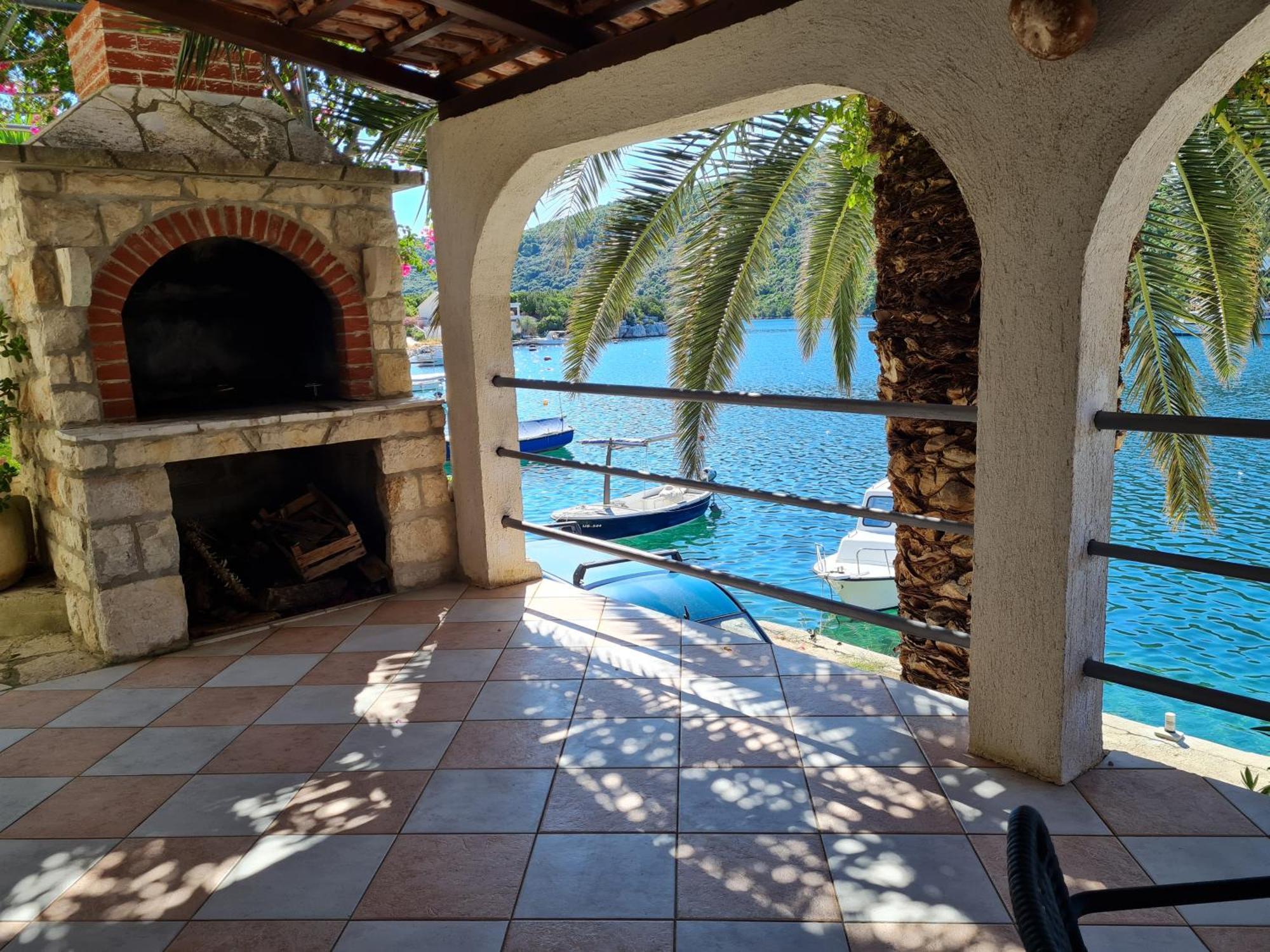 Agata Apartment Lastovo